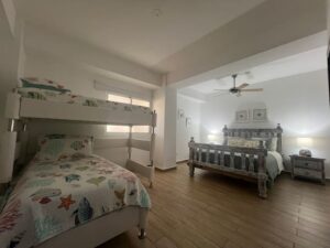 f1b38f07-2d29-4ddc-bf7b-32de14b16349